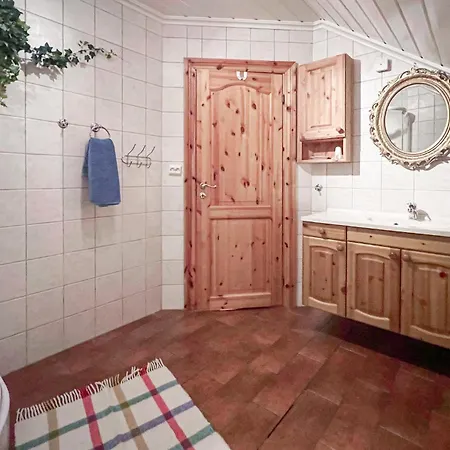 Prázdninový dům Gorgeous In With Sauna Vanse